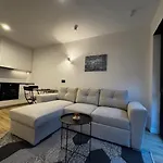 Forestlive Apartment *